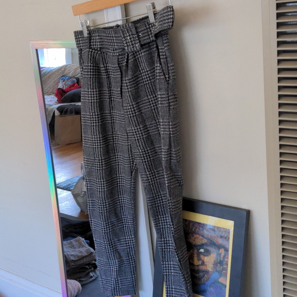 Leggings black and white size: small